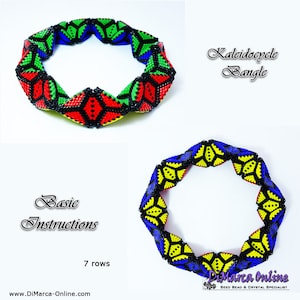 Könnte beinhalten: Zwei Perlenarmbänder mit einem Kaleidoskop-Muster. Das obere Armband ist rot, grün, blau und schwarz. Das untere Armband ist blau, gelb und schwarz. Beide Armbänder haben 7 Reihen Perlen. Der Text "Kaleidoscope Bangle" befindet sich in der oberen rechten Ecke des Bildes. Der Text "Basic Instructions" befindet sich in der unteren linken Ecke des Bildes. Der Text "7 rows" befindet sich unter dem Text "Basic Instructions". Der Text "www.DiMarca-Online.com" befindet sich am unteren Rand des Bildes.