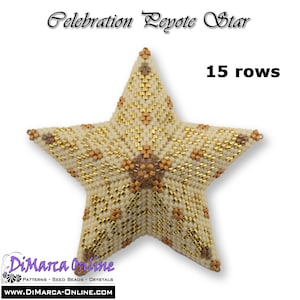 Op de afbeelding: Een beige en gouden ster van kralen met 15 rijen, gemaakt met de peyote-steek. De ster is een feestontwerp.