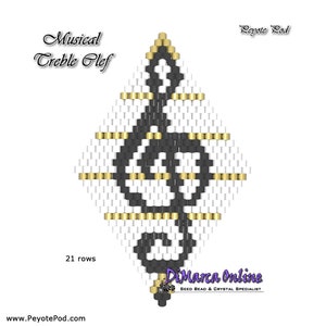 Puede incluir: Un patrón de abalorios en blanco y negro para una clave de sol, con abalorios dorados que delinean el diseño. El patrón tiene 21 filas de largo y está etiquetado como "Musical Treble Clef" y "Peyote Pod".