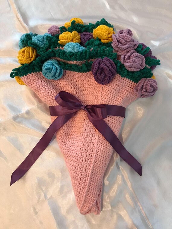 ブーケブランケット薔薇 花束 バラ 手作りのXXLカラフルなバラの花束ブランケット（約1.10 m） - かぎ針