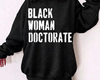 Dottorato di ricerca donna nera SVG PNG, maglietta dottoressa donna nera, donna nera istruita, dottoressa donna afro, regalo di laurea dottorale, laurea PHD