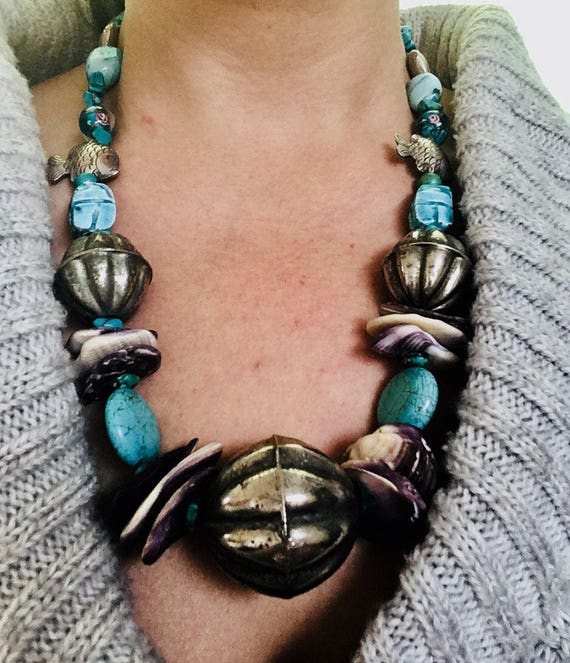 navajo fetish with wumpum beads Navajo fetish with wumpum beads