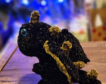 かぎ針編みのドラゴンのぬいぐるみ：手作りポリエステルぬいぐるみ
