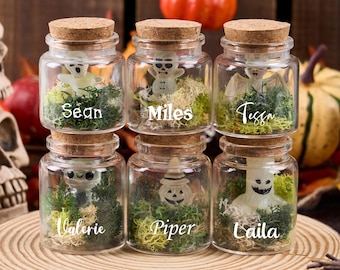 Personalized Pet Ghost in Glass Jar: Halloween Glowing Companion