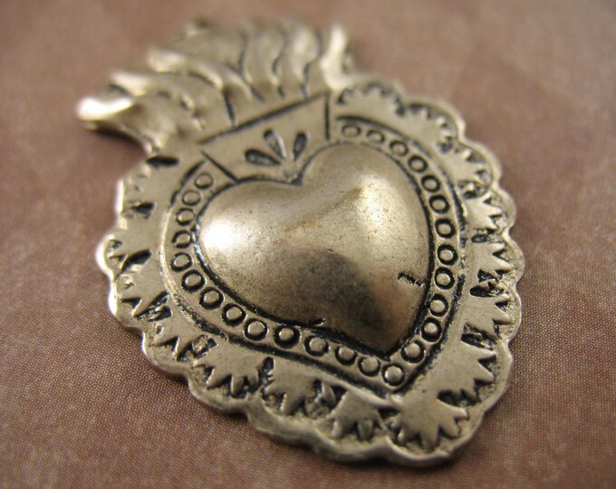 Large Milagro Sacred Heart Ex Voto Mexican Style Milagro Pendant