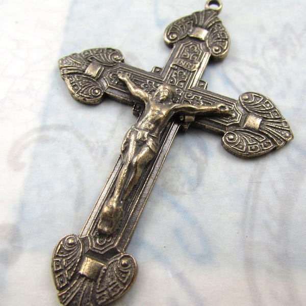 Grand crucifix élaboré en bronze massif breloques religieuses bijoux pièces de chapelet pendentifs catholiques fabrication de chapelet
