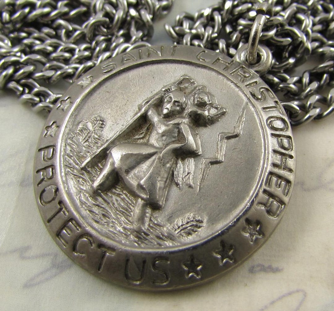 L'anello di San Cristoforo ci protegge, patrono dei viaggiatori