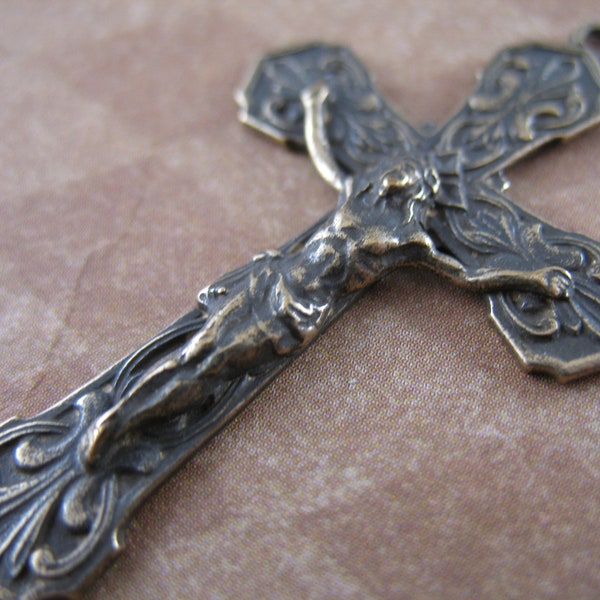 Patterned Crucifix Solid Bronze Rosary Parts Religious Charms Catholic Jewelry Supplies Pendants Bronze Rosary Parts Christian Jewelry