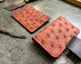 Luxe struisvogelhuid-cadeauset: slanke kaarthouder + dubbele portemonnee | Op maat handgemaakt exotisch leer