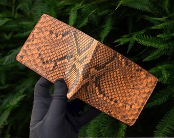 Portefeuille à deux volets en cuir de python fait main : portefeuille exotique personnalisé