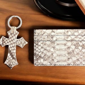 Cadeauset echte python-kaarthouder en kruissleutelhanger - handgestikte exotische herenaccessoires afbeelding 5