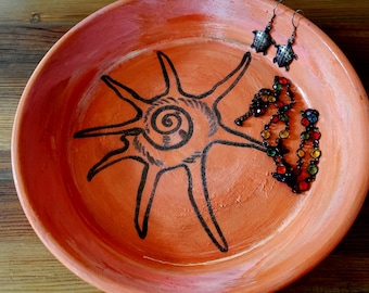 Jewelry Dish | Shell Art | Large Dish for Jewelry | Beach Decor | Trinket Dish | Entryway Key Dish