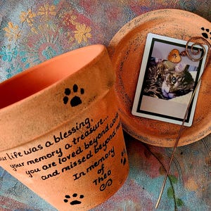 Pet sympathy gift planter personalized for dog or cat loss with memorial message