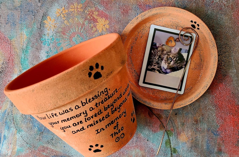 Pet sympathy gift planter personalized for dog or cat loss with memorial message