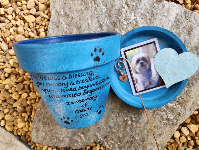 Dog Memorial Planter, Pet Loss Gift, Dog Memorial Gift, Cat Memorial Gift, Pet Memorial Gift, Painted Flower Pot, Garden Pet Memorial image 8