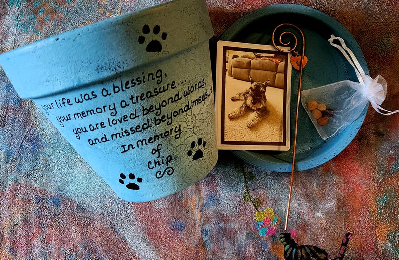 Pet sympathy gift planter personalized for dog or cat loss with memorial message