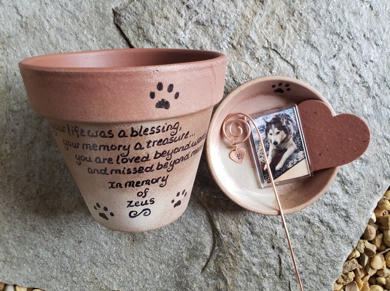 Pet Memorial with Photo, Pet Memorial Planter, Memorial Gift Dog, Memorial Gift Cat, Garden Pet Memorial, Sympathy Dog Loss, Sympathy Cat gradient bronze