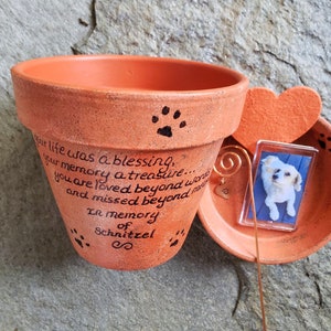 Pet Memorial with Photo, Pet Memorial Planter, Memorial Gift Dog, Memorial Gift Cat, Garden Pet Memorial, Sympathy Dog Loss, Sympathy Cat orange