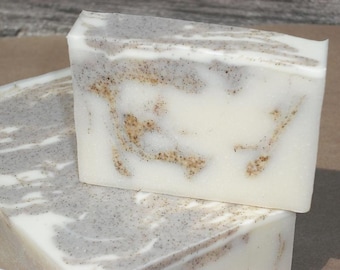 Elegant Vanilla Soap / Natural Artisan Soap / Cold Process Handmade Soap