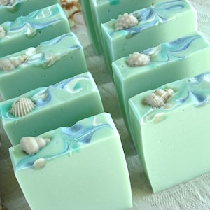 Beach Wedding Soap Favors / Beach theme gifts for Bridal Showers / Ocean theme Favors with embedded soap shells for Weddings and Parties