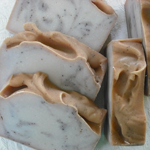 Elegant Vanilla Soap / Natural Artisan Soap / Cold Process Handmade Soap