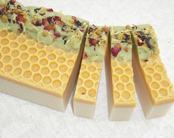 Wildflower Honey Soap Honey Soap / Honeycomb Soap / Floral Soap / Artisan Soap / Handmade Cold Process Soap