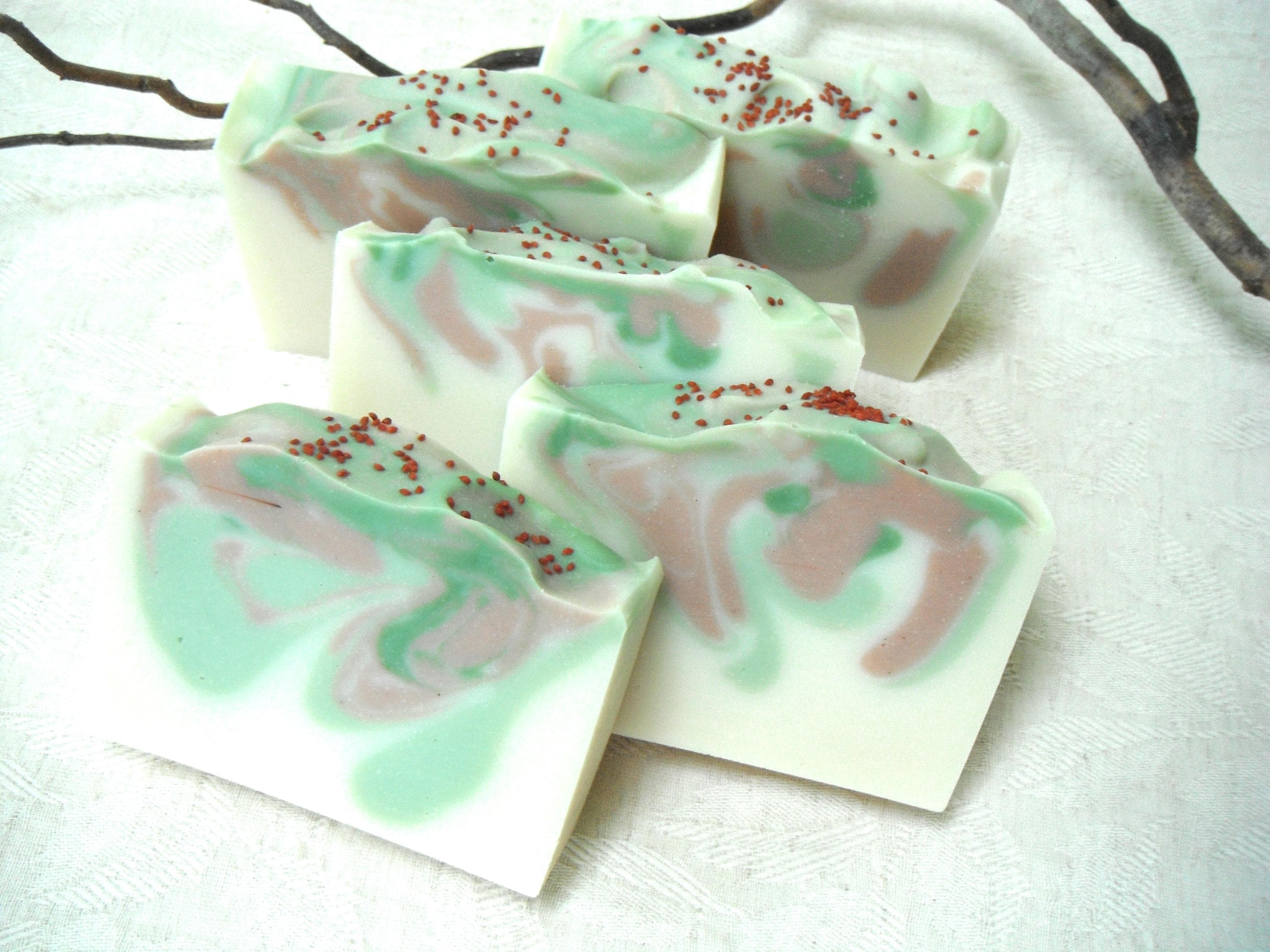 Woodland Berry Soap / Outdoor Woodsy Scent / Artisan Soap / Cold Process Handmade Soap