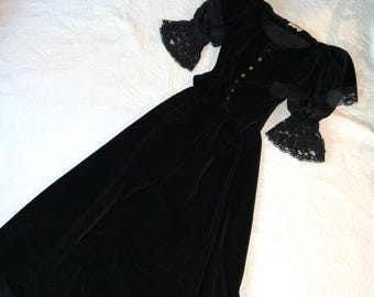 Victorian outfit  COSTUME womens size 6 Edwardian Wicked stage theater black velvet blouse black skirt Music Man Hello Dolly school play