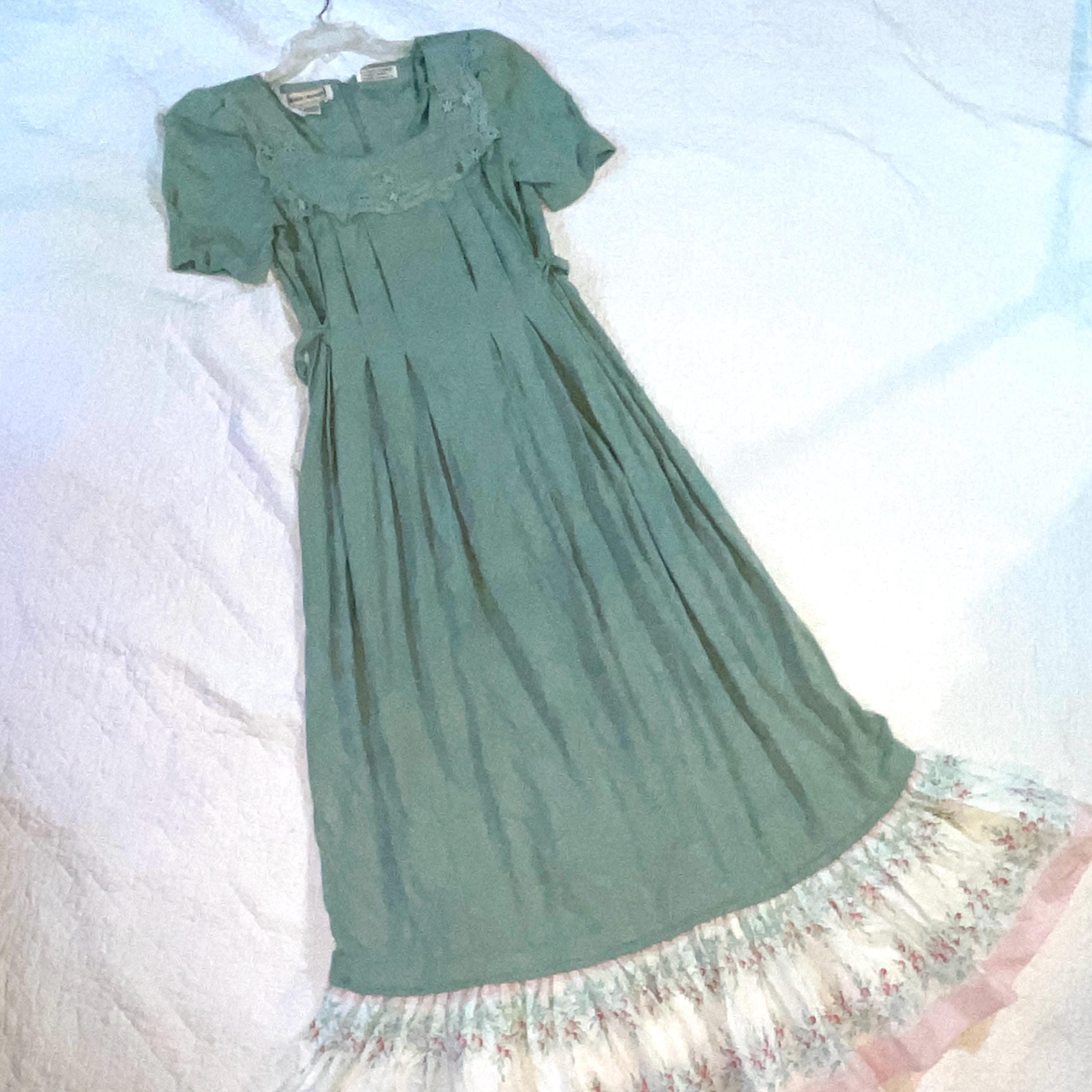Green Prairie Dress - Etsy Green Prairie Dress - Etsy