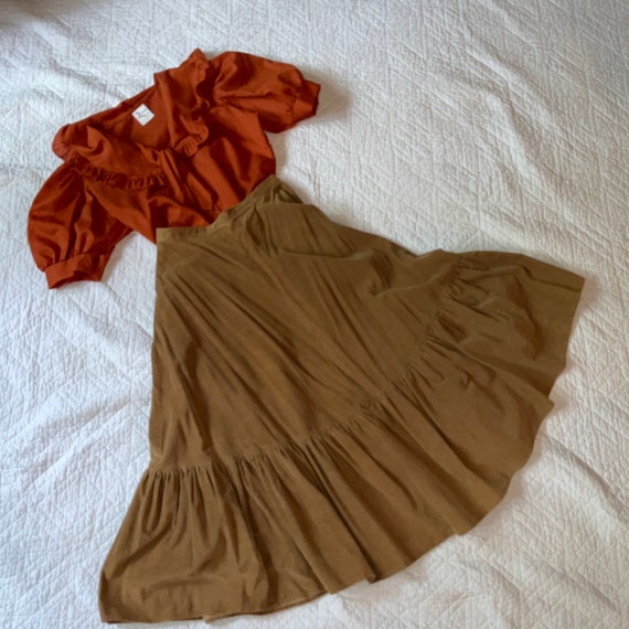 Prairie western costume women 6 S tan skirt rust … - image 5