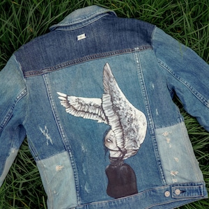 Hand-Painted Denim Jacket – Custom Artwear – Unique Street Style – Personalized Gift – Art on Jacket – Wearable Art – Painted Jean Jacket