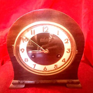 Welby Clock - Etsy