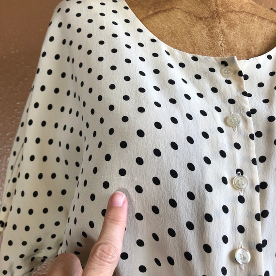 90s Silk Two Tone Polka Dot Box Cut Blouse S M L - image 5