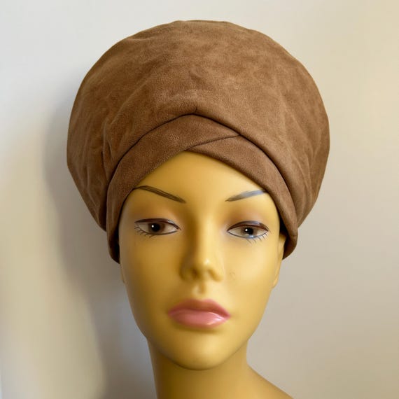 Vintage 60s Tan Suede Structured Tall Turban Style Hat By Elysees DEADSTOCK Vintage 60s Tan Suede Structured Tall Turban Style Hat by  main image 3