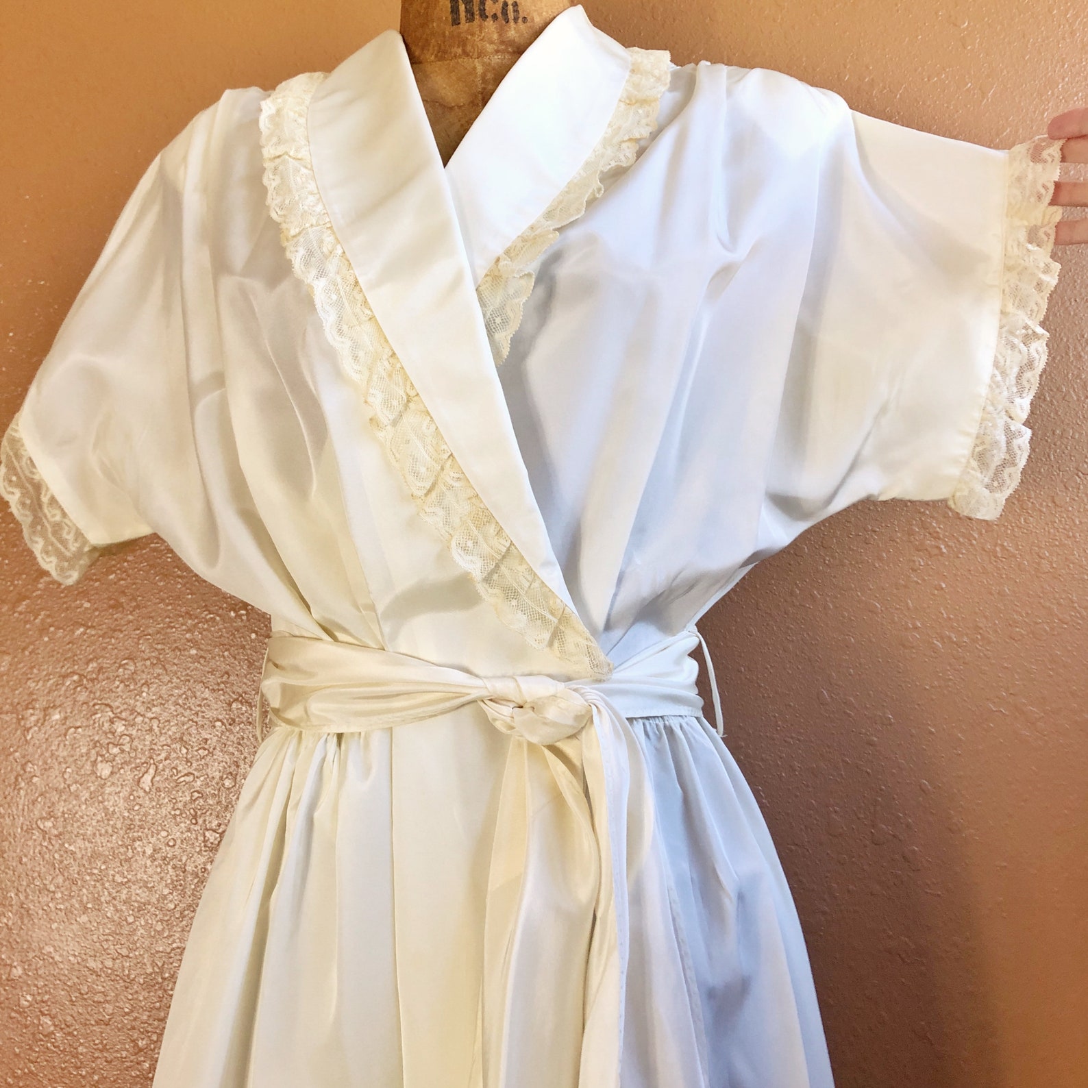 40s Tutundgy Original Ivory Dressing Gown House Coat Robe Etsy