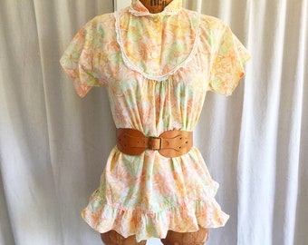 60s Pastel Floral Bib Yoke Ruffle Hem PJ Top Blouse XS