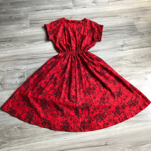80s Red + Black Rose Print Elastic Waist Dress wi… - image 1