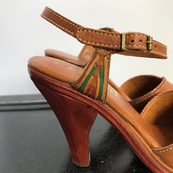 70s Wood Heel Leather Huarache Sandals + Box DEAD… - image 5