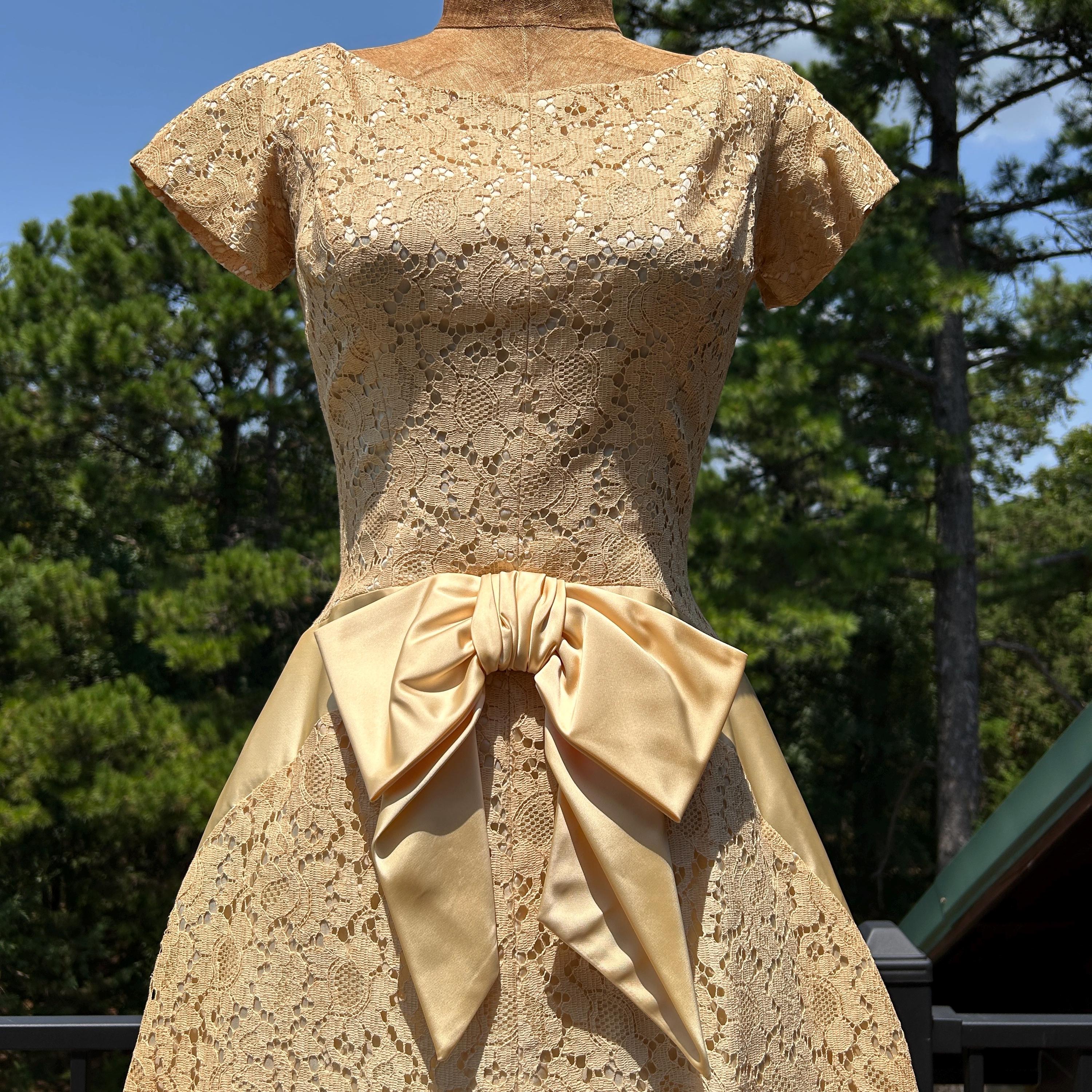 vintage cream lace dress Beige Women's US Size:12 color:chocolate WHERE TO WEAR Murphy - Dark Brown Lace corset dress