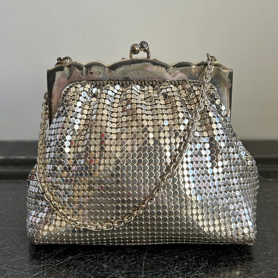 Vintage 40s Whiting and Davis Small Silver Mesh M… - image 2