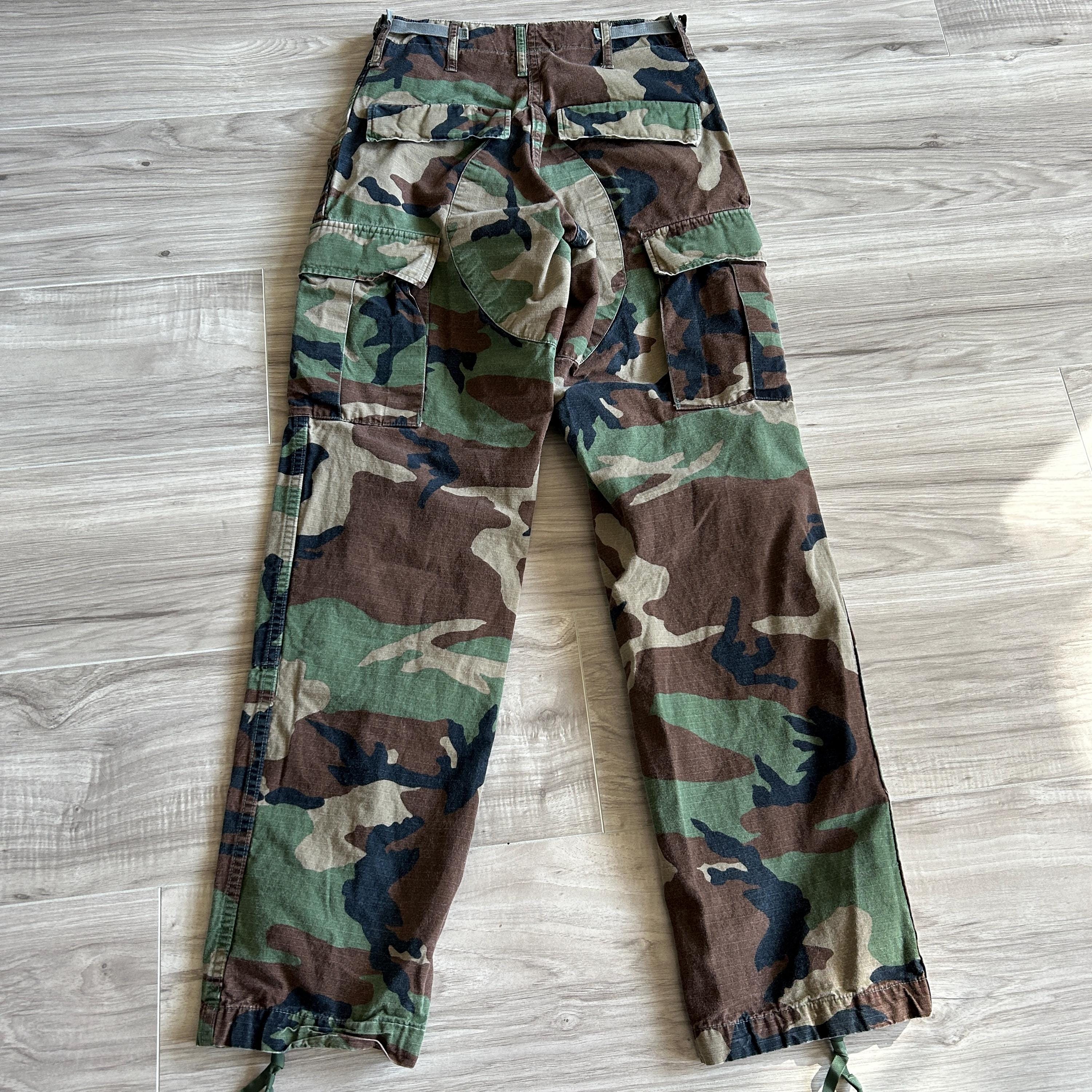 パンツ 80's Australian Army Fatigue Cargo Pants Vintage 80s/90s Camo Utilitarian Army Fatigue Cargo Pants XS
