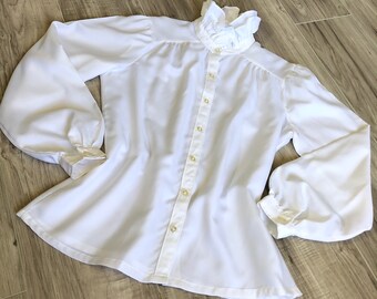 Blusa de manga globo con cuello alto y volantes blancos de los años 70 S M