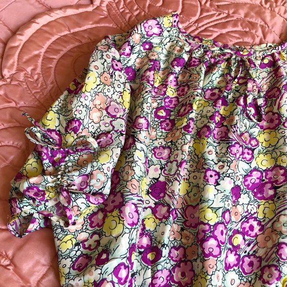 40s Silk Floral Ruched Sleeve Blouse S - image 3