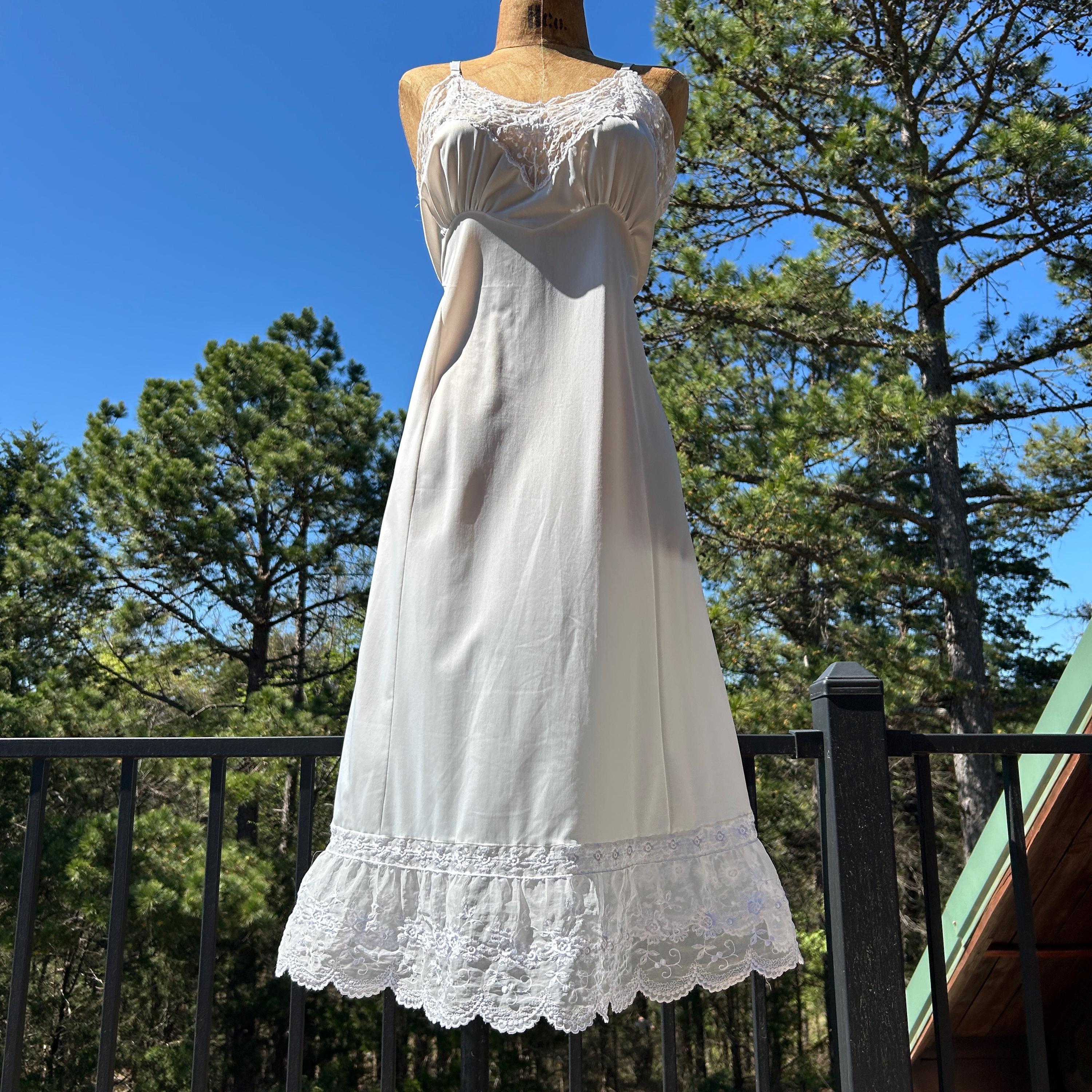 embroidered lace midi dress Mona Lacy Beige Midi Dress main image 0