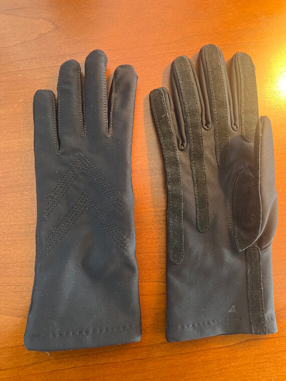 Vintage black stretchy lined driving gloves OS, I… - image 2