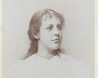 CDV Studio Portrait Young Lady Victorian Fashion W Forshaw Broche Velvet Dress Oxford Social History