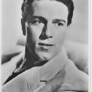 RPPC, Kieron Moore  Actor, Heart Throb, Film Star, Hollywood, Golden Age, Cinema