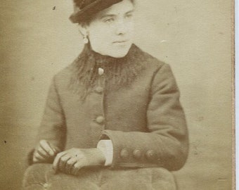 Victorian CDV, Young Lady, Lace Collar, Leather Gloves, Dark Overcoat, Leaning on Chair, TM Cooper, St Albans