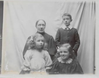 Real Photo, Edwardian Life, Everyday Life, Family Portrait, Bed sheet for a Backdrop, Mother and Children
