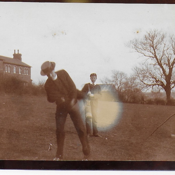 Echtes Foto, Edwardian Foto, Der Vicar spielt eine Runde Golf 1901